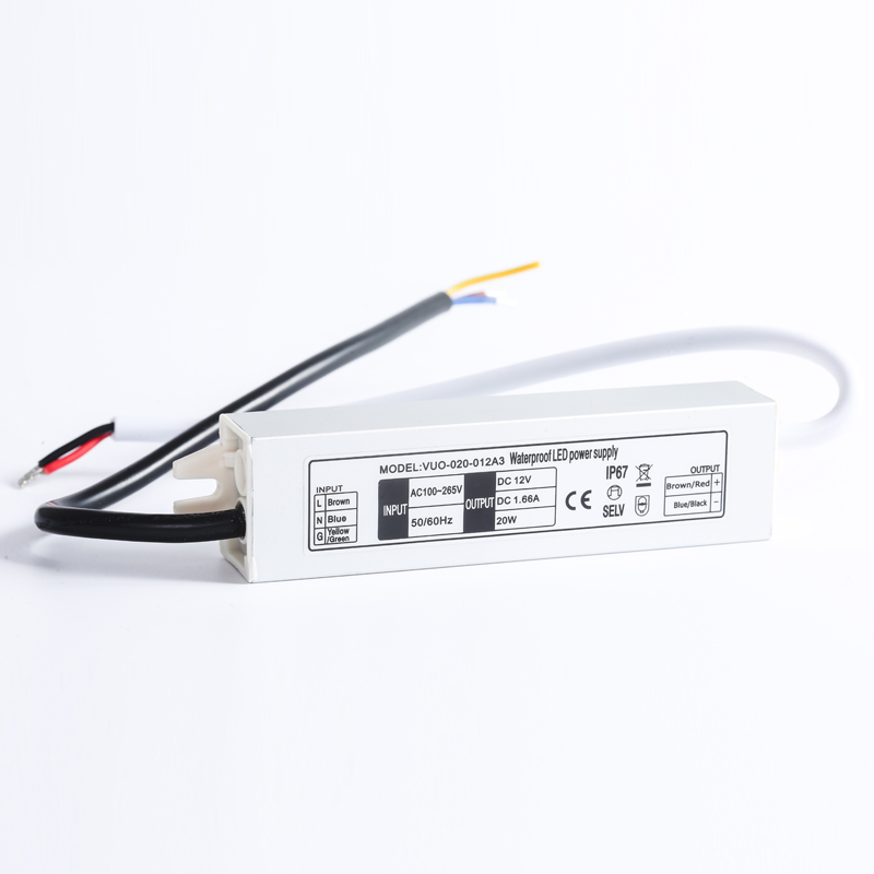 Тонкий адаптер для внешсветиль – обзор и цена Outdoor Power Transformer